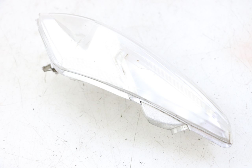 photo de FANALE STOP SINISTRA PIAGGIO IE MP3 YOURBAN 300 (2011 - 2016) - Stato della superficie e materiale