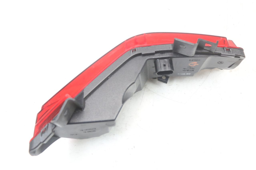 photo de FANALE STOP SINISTRA PIAGGIO MP3 HPE 350 (2018 - 2020) - Ricambio usato controllato