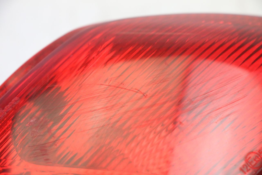 photo de FANALE STOP SINISTRA PIAGGIO MP3 LT 300 (2010 - 2016) - Altra angolazione