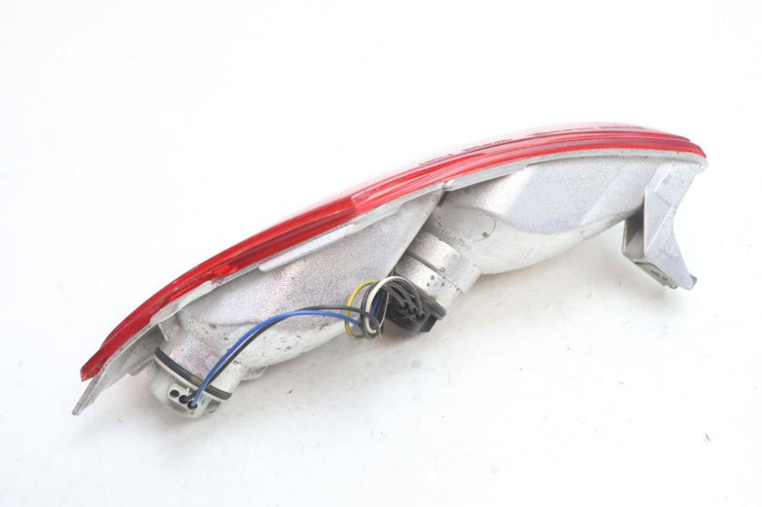 photo de FANALE STOP SINISTRA PIAGGIO MP3 LT 300 (2010 - 2016) - Altra angolazione