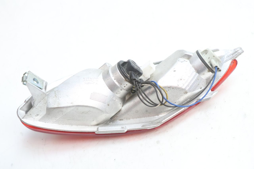 photo de FANALE STOP SINISTRA PIAGGIO MP3 LT 300 (2010 - 2016) - Vista d'insieme del prodotto