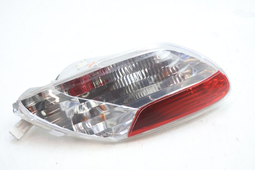 photo de FANALE POSTERIORE SINISTRO PIAGGIO MP3 LT 400 (2007 - 2012) - Vista principale