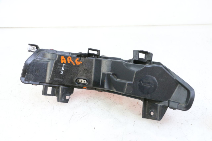 photo de FANALE STOP SINISTRA PIAGGIO MP3 500 (2014 - 2017) - Altra angolazione