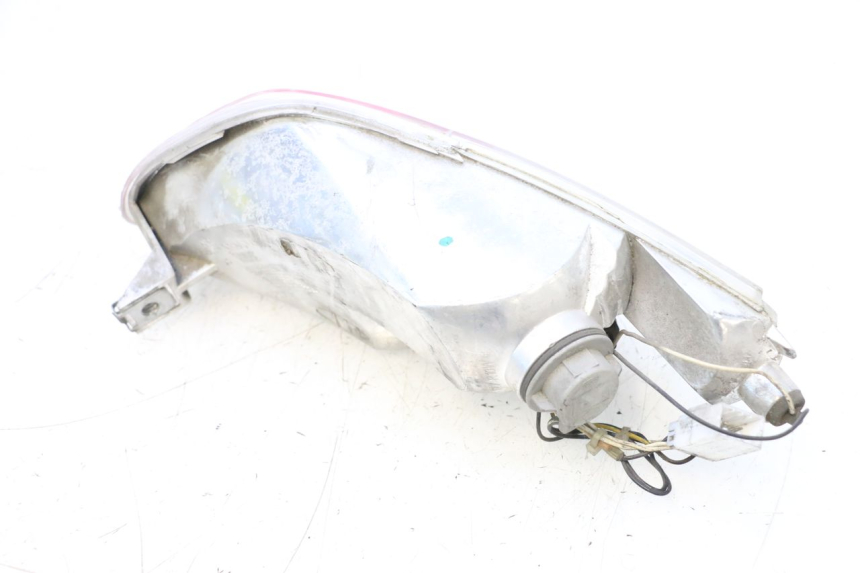 photo de FANALE STOP SINISTRA PIAGGIO MP3 RL 250 (2006 - 2010) - Caratteristiche distintive