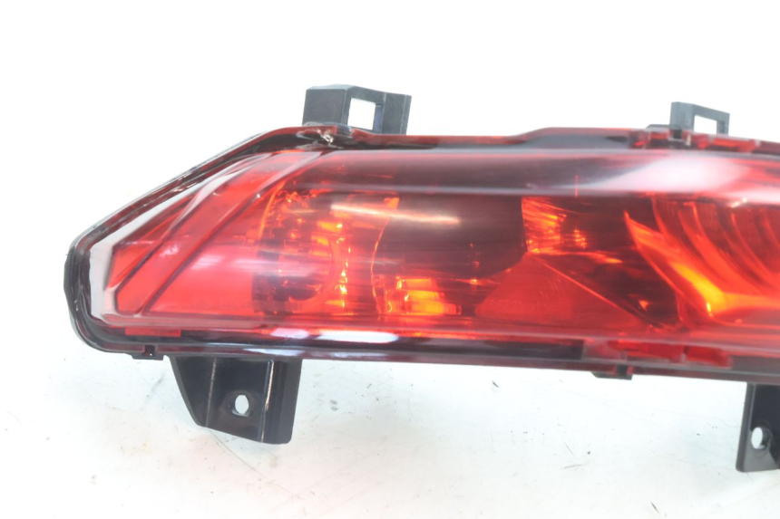 photo de FANALE STOP SINISTRA PIAGGIO MP3 500 (2016 - 2018) - Dettaglio del componente