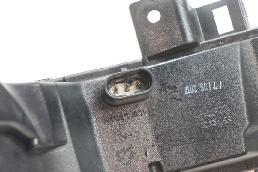 photo de FANALE STOP SINISTRA PIAGGIO MP3 500 (2016 - 2018) - Altra vista dell'articolo