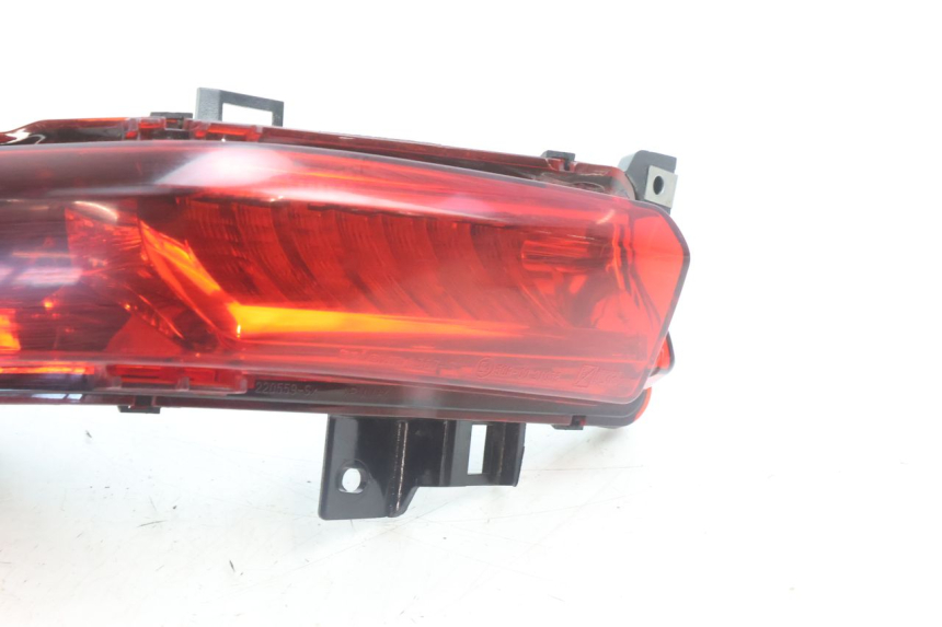 photo de FANALE STOP SINISTRA PIAGGIO MP3 500 (2016 - 2018) - Zoom sullo stato d'uso
