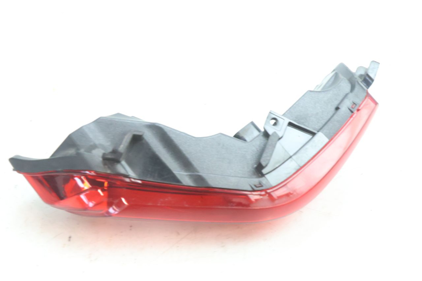 photo de FANALE STOP SINISTRA PIAGGIO MP3 500 (2016 - 2018) - Altra angolazione