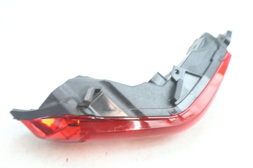 photo de FANALE STOP SINISTRA PIAGGIO MP3 500 (2016 - 2018) - Marcature e riferimenti originali