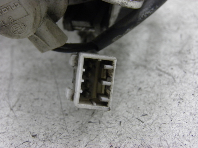 photo de FANALE POSTERIORE SINISTRO PIAGGIO CARNABY 125 (2007 - 2011) - Altra angolazione