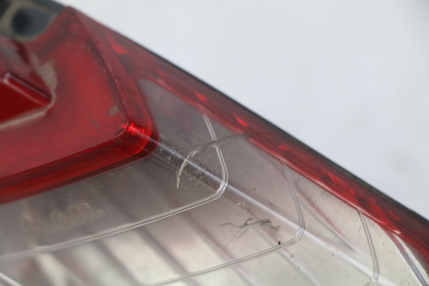 photo de FANALE POSTERIORE SINISTRO PEUGEOT SATELIS COMPRESSOR K15 125 (2006 - 2009) - Altra angolazione