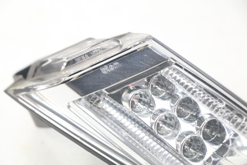 photo de FANALE STOP SINISTRA PEUGEOT SATELIS 300 (2012 - 2015) - Marcature e riferimenti originali