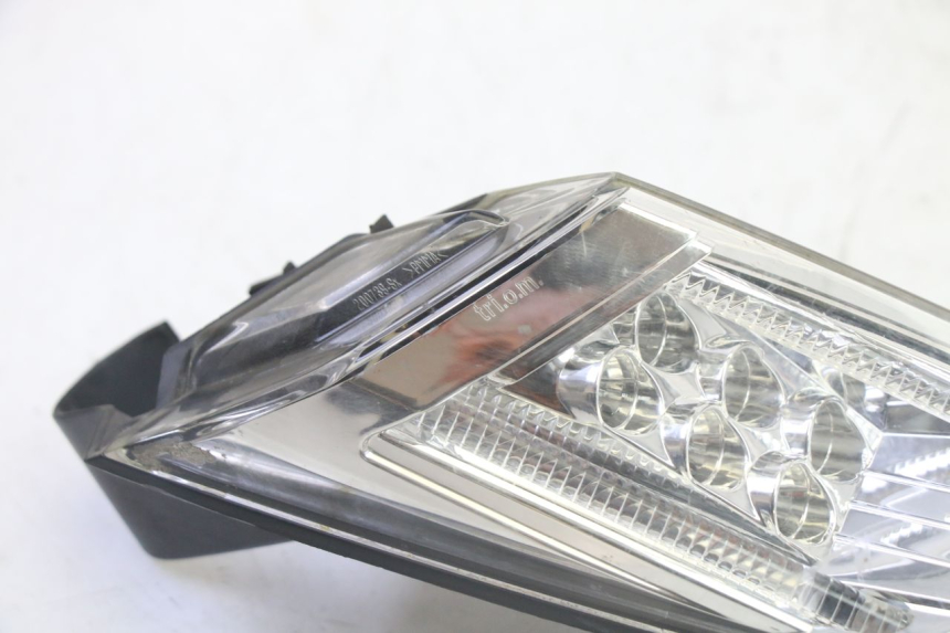 photo de FANALE STOP SINISTRA PEUGEOT SATELIS 125 (2013 - 2018) - Dettaglio del componente