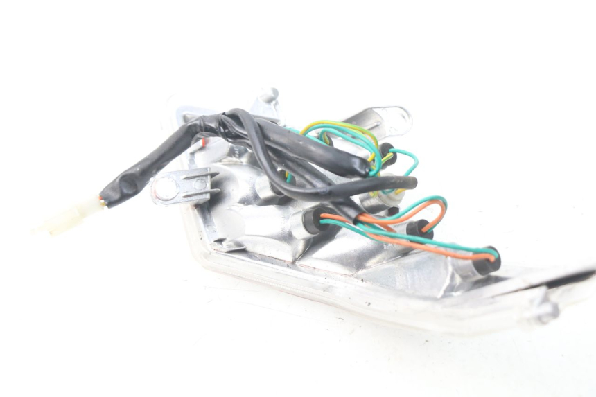 photo de FANALE POSTERIORE SINISTRO PEUGEOT VIVACITY NEW 2T 50 (2008 - 2017) - Zoom sullo stato d'uso