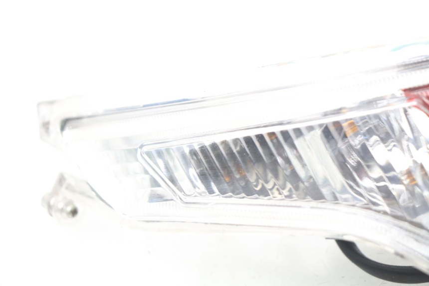 photo de FANALE POSTERIORE SINISTRO PEUGEOT VIVACITY NEW 2T 50 (2008 - 2017) - Stato della superficie e materiale