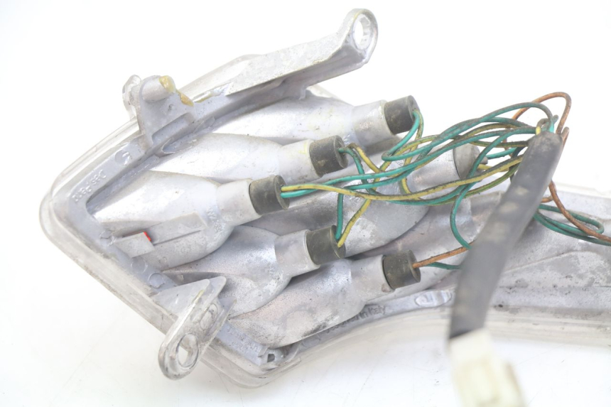 photo de FANALE POSTERIORE SINISTRO PEUGEOT VIVACITY 125 (2010 - 2017) - Altra angolazione