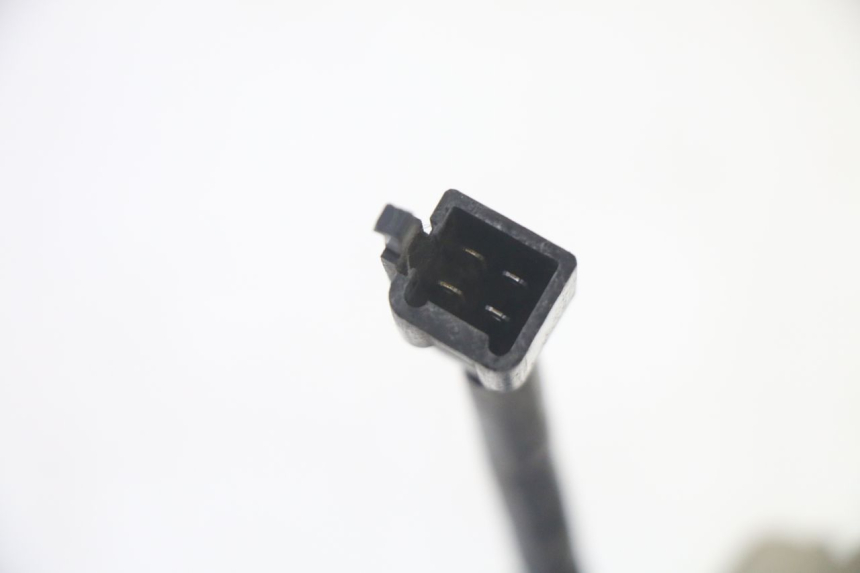 photo de FANALE POSTERIORE SINISTRO YAMAHA X-MAX XMAX 125 (2010 - 2013) - Marcature e riferimenti originali