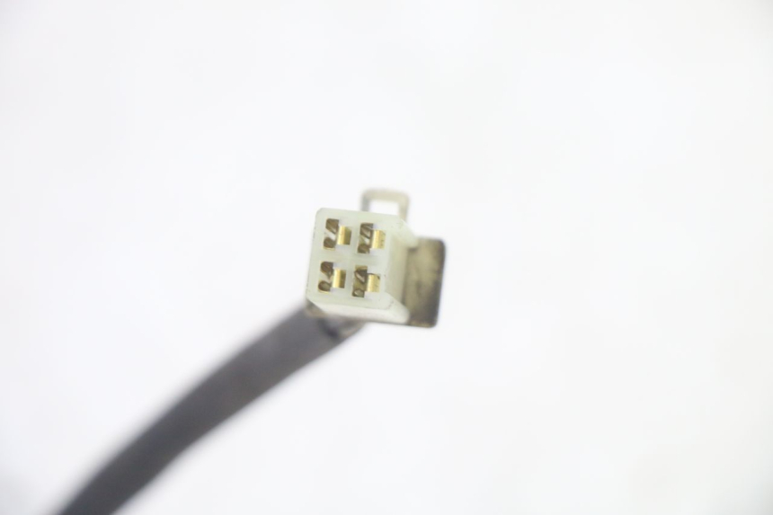 photo de FANALE POSTERIORE SINISTRO YAMAHA X-MAX XMAX 250 (2006 - 2009) - Dettagli dei punti di fissaggio