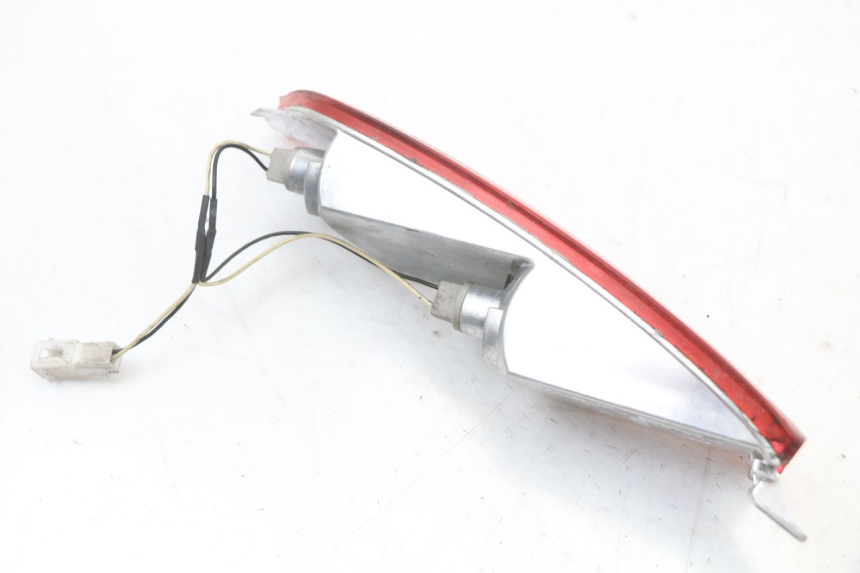 photo de FANALE STOP SINISTRA PIAGGIO XEVO - X EVO 125 (2007 - 2017) - Primo piano tecnico