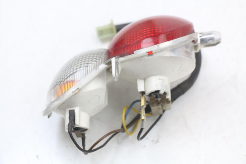 photo de FANALE STOP SINISTRA YAMAHA YP MAJESTY 125 (2002 - 2006) - Primo piano tecnico