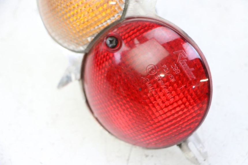 photo de FANALE STOP SINISTRA YAMAHA YP MAJESTY 125 (2002 - 2006) - Vista d'insieme del prodotto