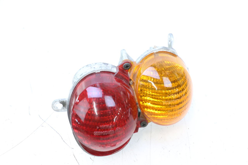 photo de FANALE STOP SINISTRA YAMAHA YP MAJESTY 125 (1998 - 2001) - Altra angolazione