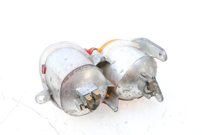 photo de FANALE STOP SINISTRA YAMAHA YP MAJESTY 125 (1998 - 2001) - Primo piano tecnico