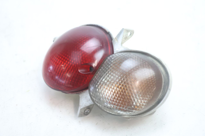 photo de FANALE STOP SINISTRA YAMAHA YP MAJESTY 125 (2002 - 2006) - Dettaglio del componente