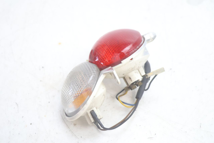 photo de FANALE STOP SINISTRA YAMAHA YP MAJESTY 125 (2002 - 2006) - Altra angolazione