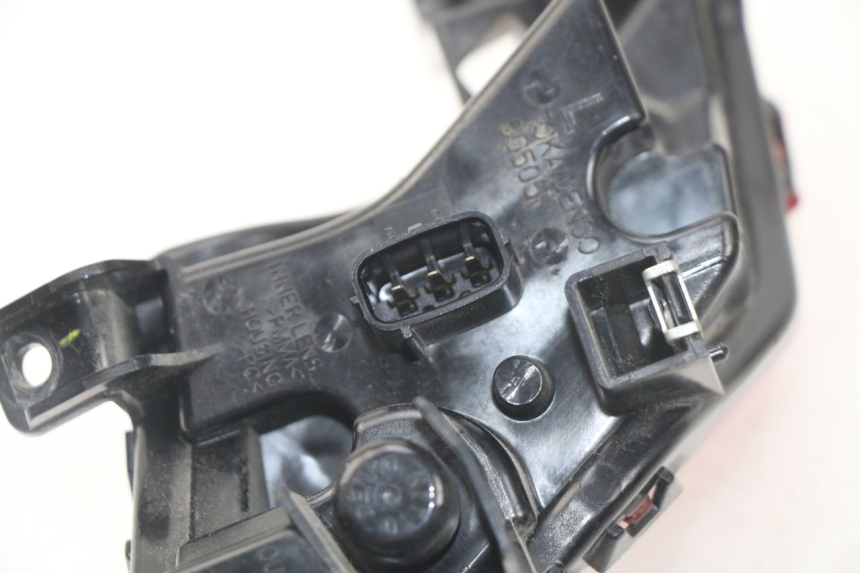 photo de FANALE STOP SINISTRA YAMAHA YP T-MAX TMAX 530 (2017 - 2020) - Vista d'insieme del prodotto