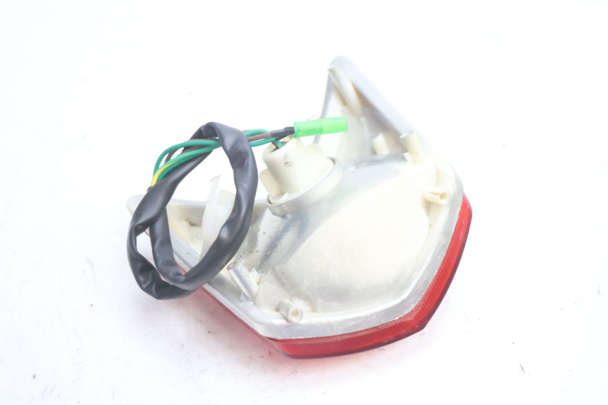 photo de FANALE STOP POSTERIORE  VASTRO GP 2T 50 (2013 - 2017) - Altra angolazione