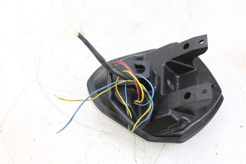 photo de FANALE STOP POSTERIORE  SUZUKI GSXR GSX-R 1000 (2003 - 2004) - Zoom sullo stato d'uso