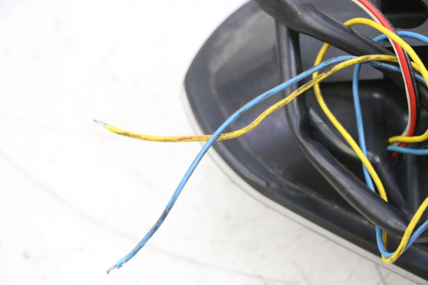 photo de FANALE STOP POSTERIORE  SUZUKI GSXR GSX-R 1000 (2003 - 2004) - Altra angolazione