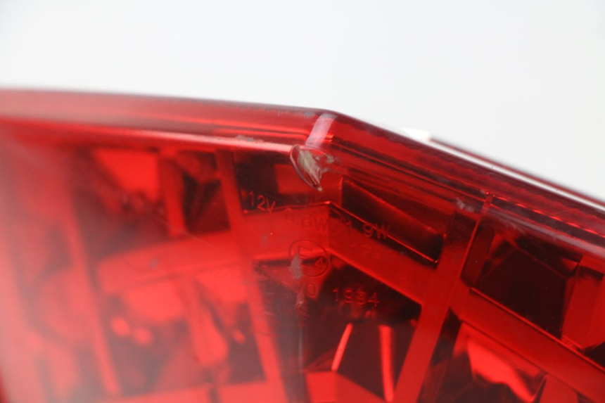 photo de Fanale posteriore SYM GTS EFI ABS 125 (2012 - 2016) - Zoom sullo stato d'uso