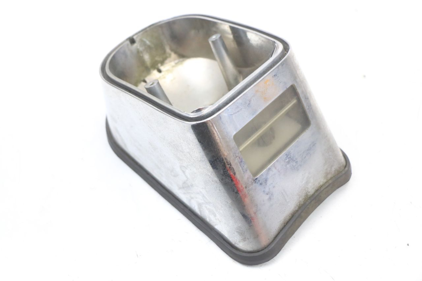 photo de FANALE POSTERIORE HYOSUNG GV AQUILA 125 (2000 - 2009) - Primo piano tecnico