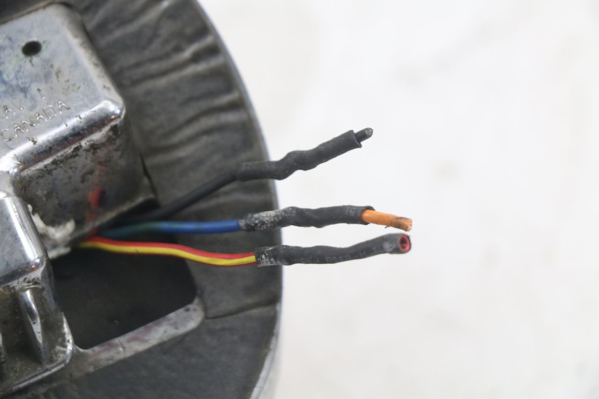 photo de FANALE STOP POSTERIORE  HARLEY DAVIDSON SPORTSTER XL CUSTOM 883 (1999 - 2006) - Altra vista dell'articolo