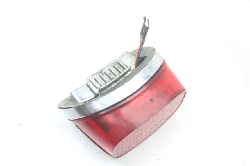 photo de FANALE STOP POSTERIORE  HARLEY DAVIDSON SPORTSTER XL CUSTOM 883 (1999 - 2006) - Stato della superficie e materiale