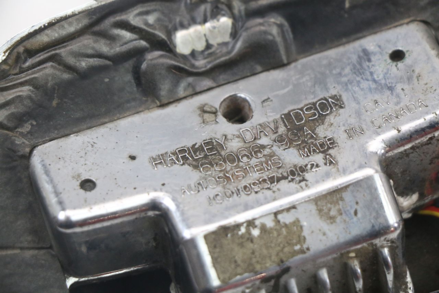 photo de FANALE STOP POSTERIORE  HARLEY DAVIDSON SPORTSTER XL CUSTOM 883 (1999 - 2006) - Marcature e riferimenti originali