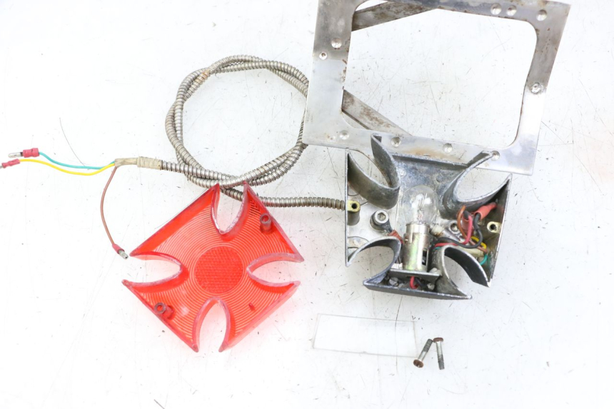 photo de FANALE STOP POSTERIORE  HONDA VT C2 SHADOW 750 (1997 - 2001) - Altra vista dell'articolo