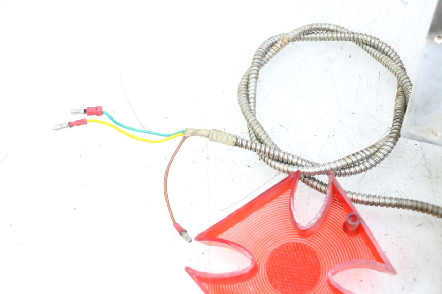 photo de FANALE STOP POSTERIORE  HONDA VT C2 SHADOW 750 (1997 - 2001) - Caratteristiche distintive