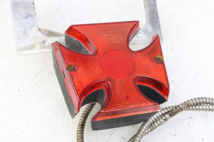 photo de FANALE STOP POSTERIORE  HONDA VT C2 SHADOW 750 (1997 - 2001) - Zoom sullo stato d'uso