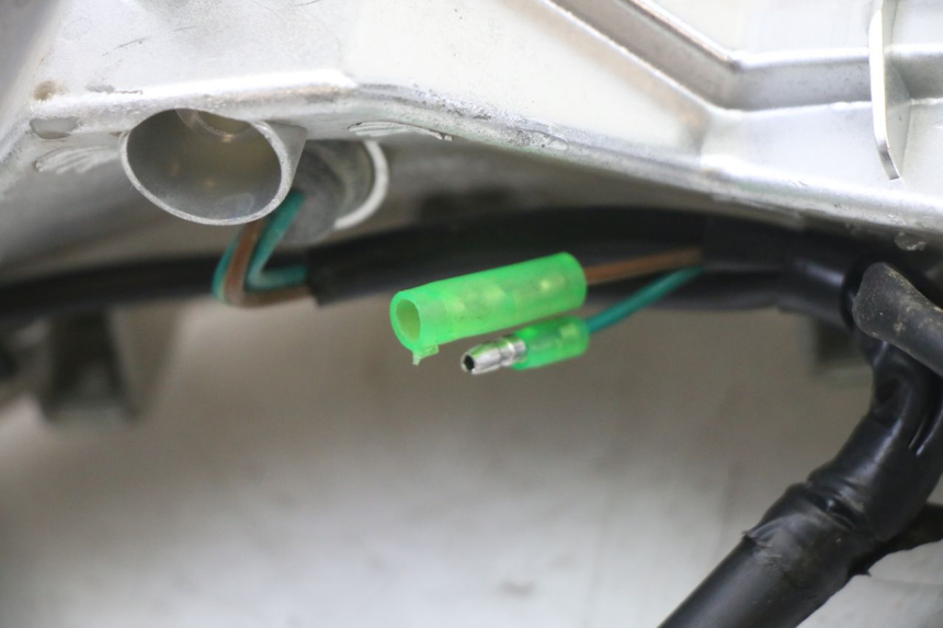 photo de FANALE POSTERIORE SYM JET 14 4T 50 (2018 - 2022) - Stato della superficie e materiale