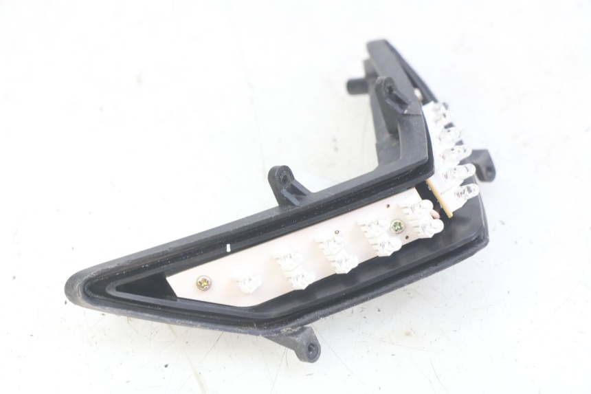 photo de FANALE POSTERIORE SYM JET SPORT XR 50 (2006 - 2015) - Altra angolazione