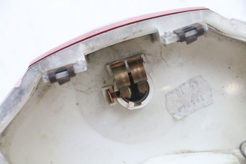 photo de FANALE STOP POSTERIORE  YAMAHA JOG R 50 (2004 - 2014) - Marcature e riferimenti originali