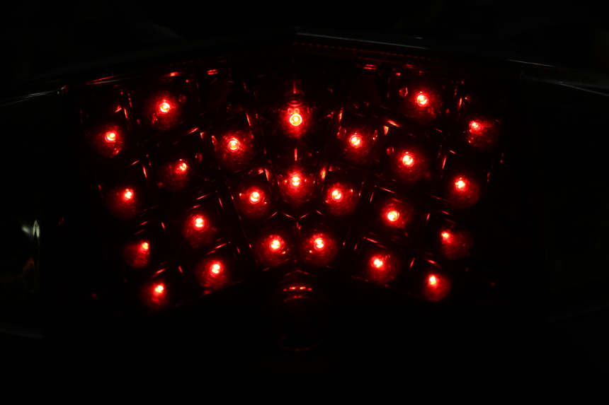 photo de FANALE STOP POSTERIORE  SYM JOYMAX 125 (2010 - 2017) - Focus sulla struttura