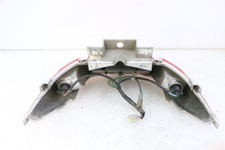 photo de FANALE STOP POSTERIORE  SYM JOYMAX 125 (2010 - 2017) - Vista d'insieme del prodotto