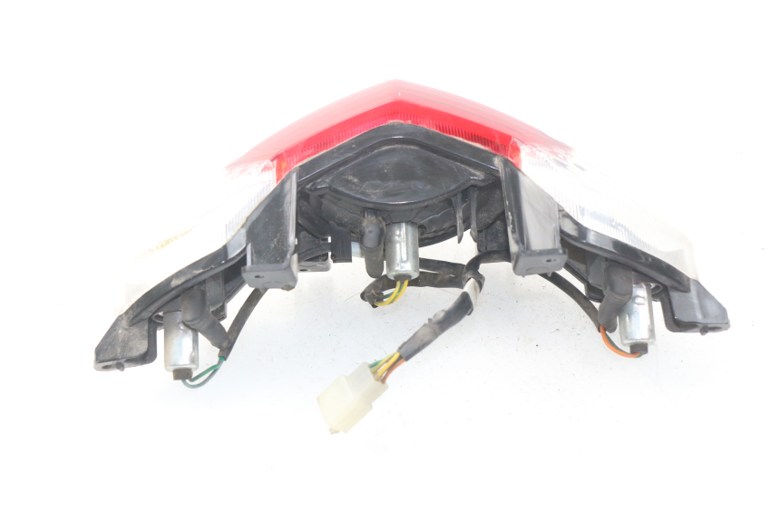 photo de FANALE POSTERIORE PEUGEOT KISBEE 2T 50 (2010 - 2017) - Zoom sullo stato d'uso