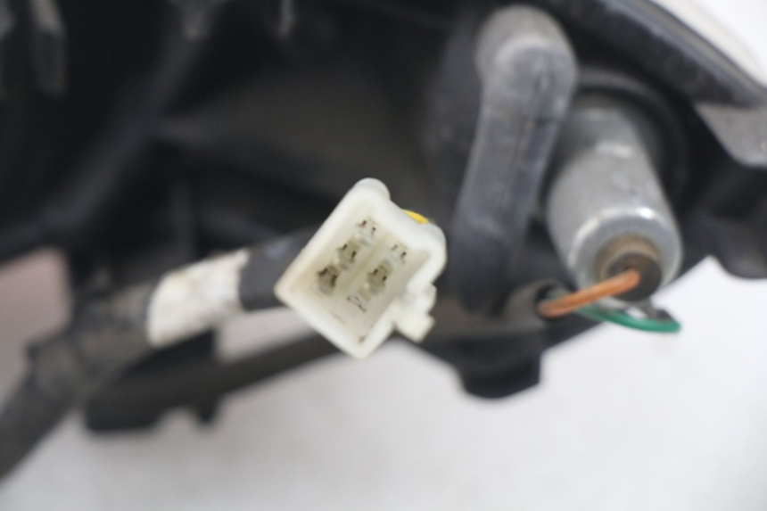 photo de FANALE POSTERIORE PEUGEOT KISBEE 2T 50 (2010 - 2017) - Vista d'insieme del prodotto