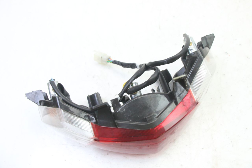 photo de FANALE STOP POSTERIORE  PEUGEOT KISBEE 2T 50 (2018 - 2022) - Primo piano tecnico