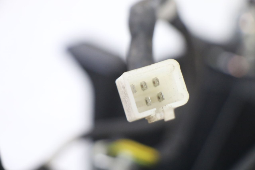 photo de FANALE POSTERIORE PEUGEOT KISBEE 2T 50 (2010 - 2017) - Ricambio usato controllato